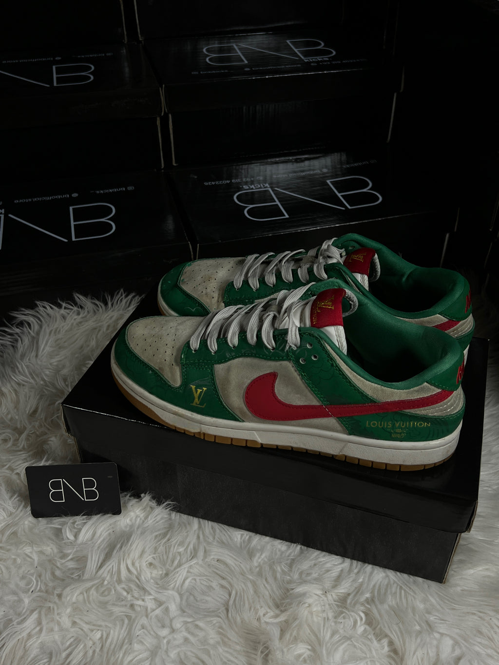 Louis Vuitton x Nike SB Dunk Low | Size 44/45