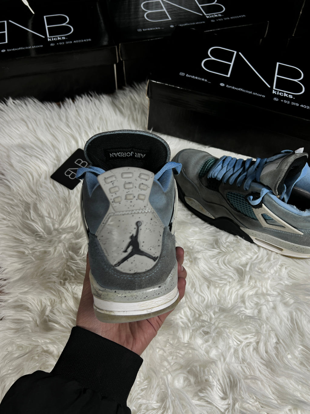 Nike Air Jordan 4 Retro "University Blue" | Size 43/44