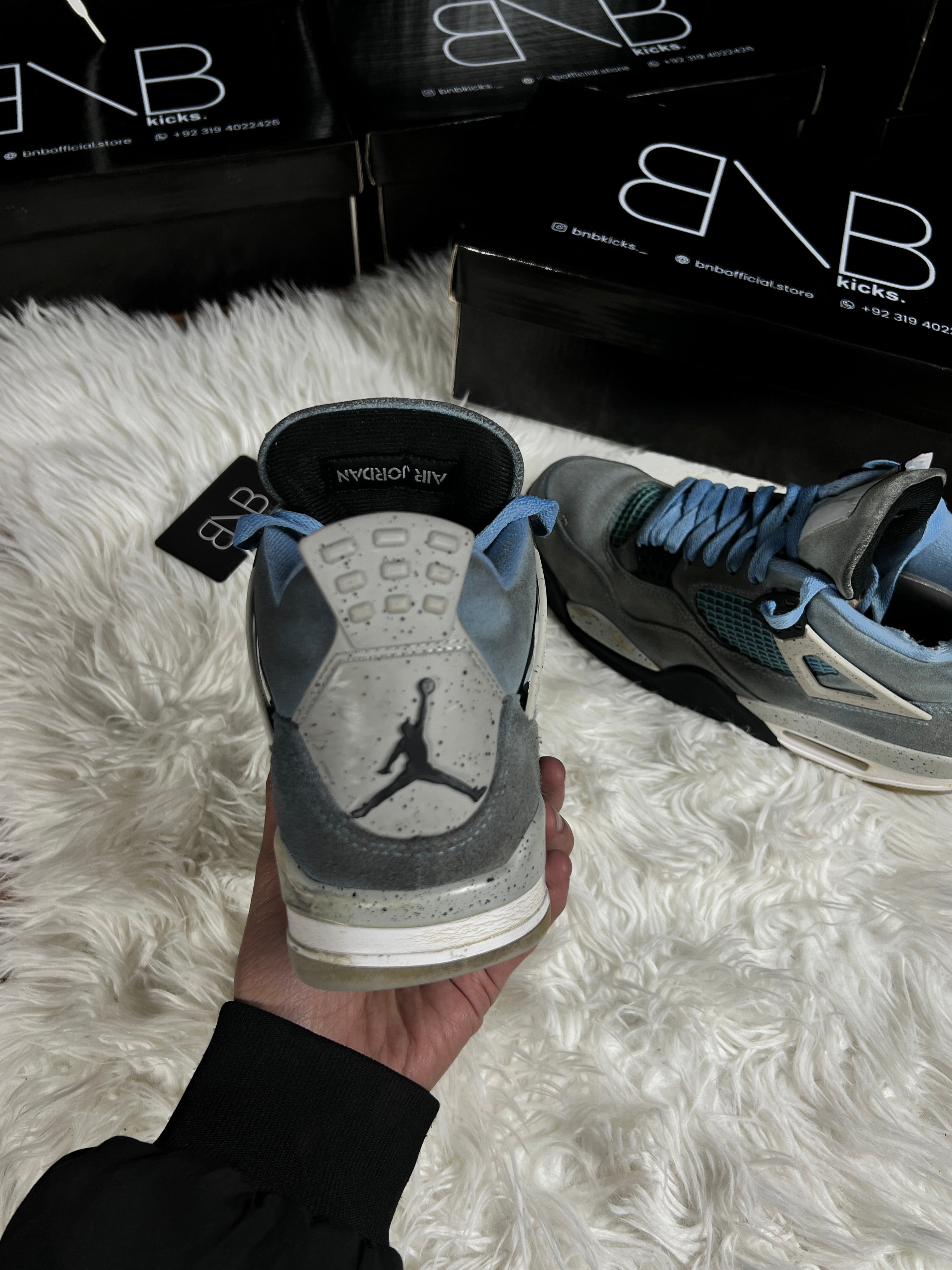 Nike Air Jordan 4 Retro "University Blue" | Size 43/44