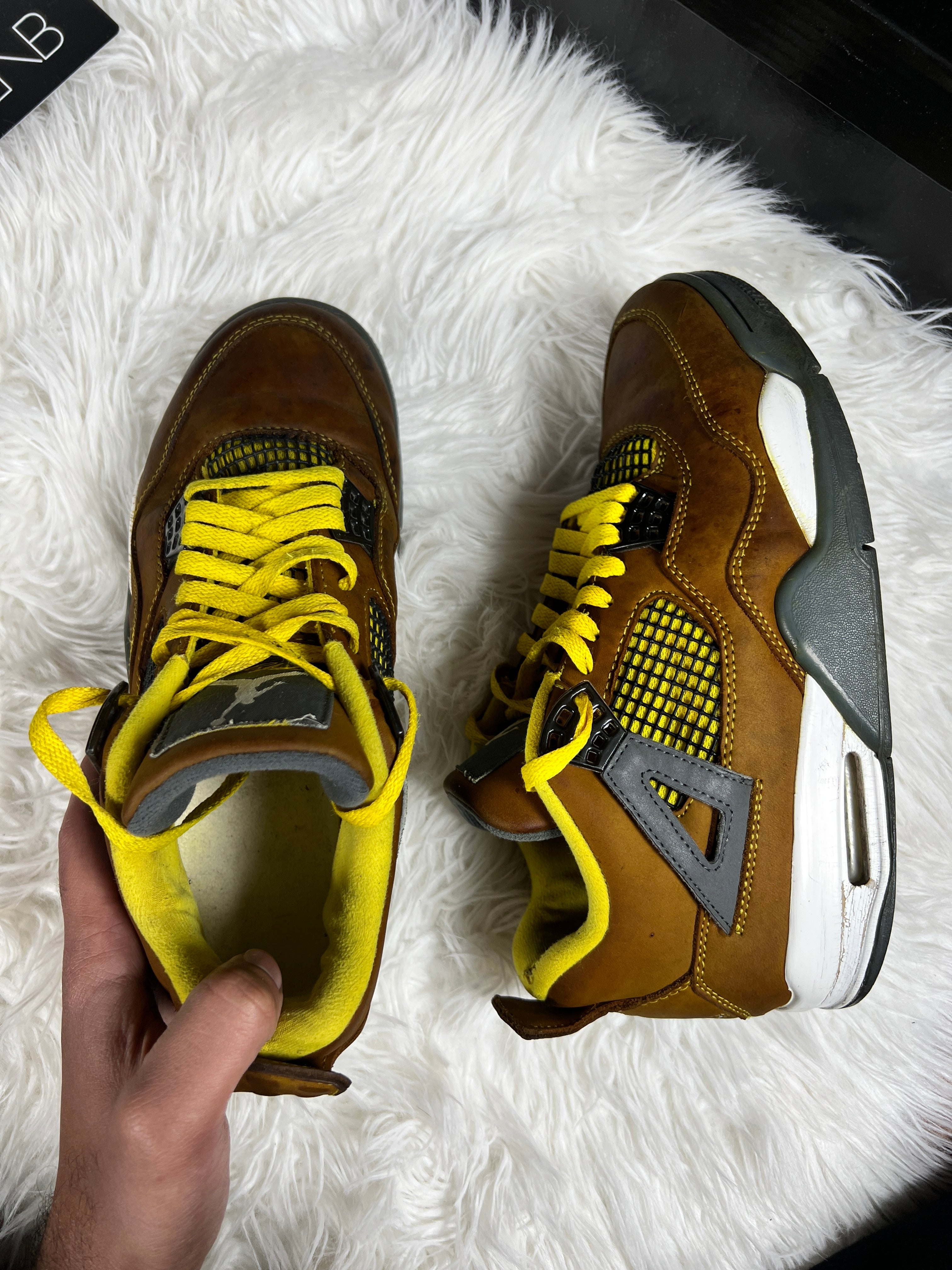 Nike Air Jordan 4 Retro 'Cacao Wow' | Size 42/43