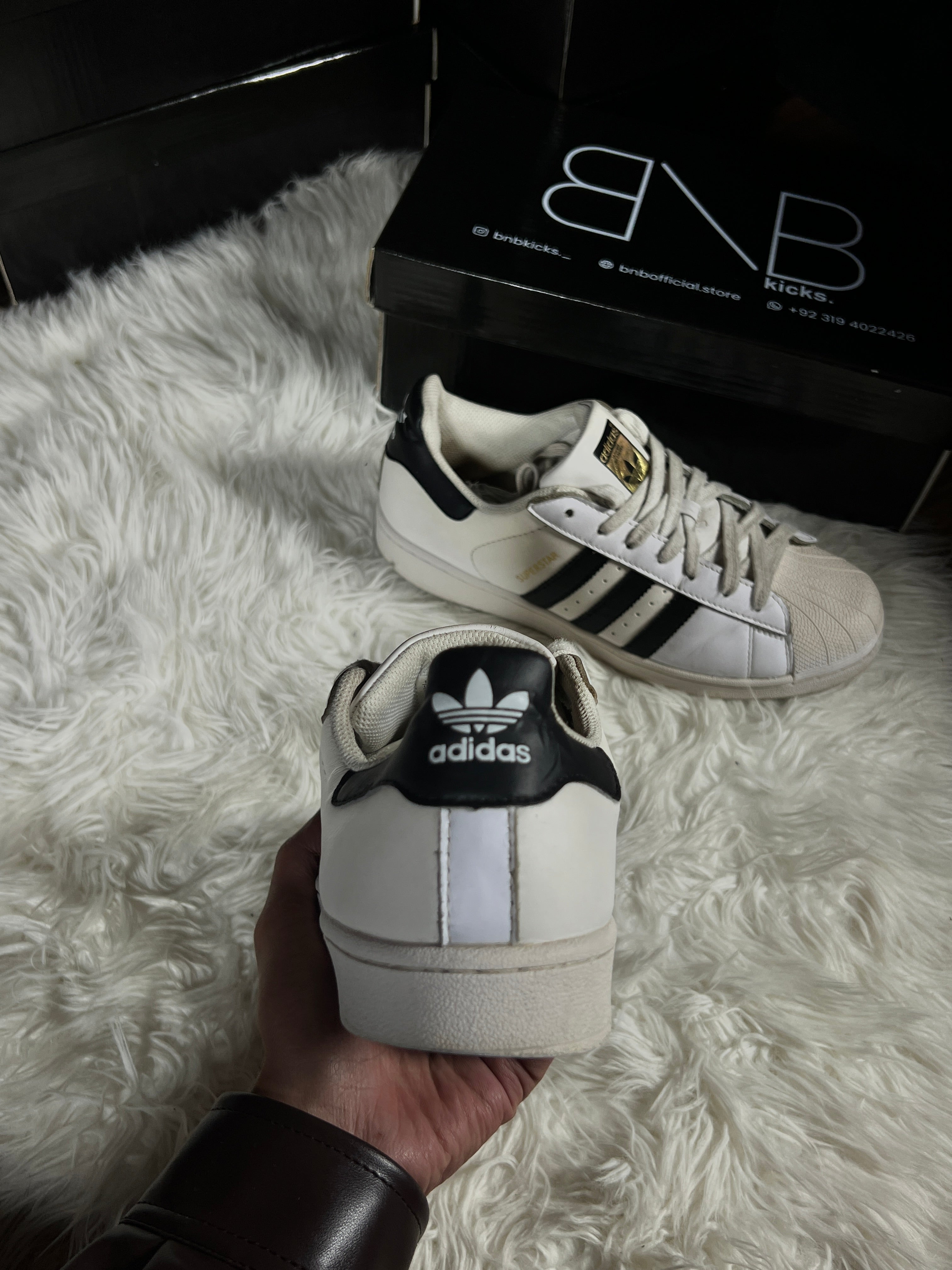 Adidas Superstar “White” | Size 43/44