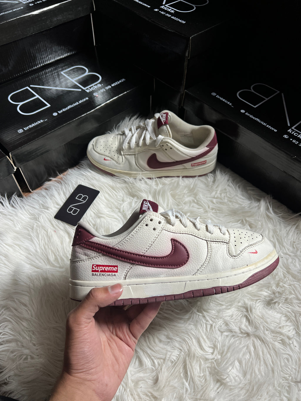 Supreme X Nike Dunk Low | Size 40