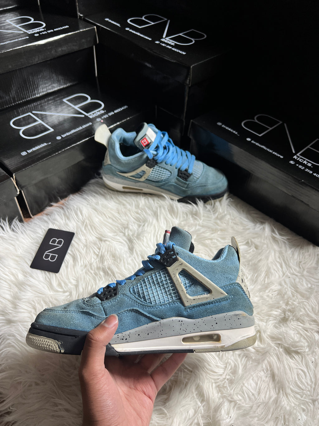 Nike Air Jordan 4 Retro "University Blue" | Size 40