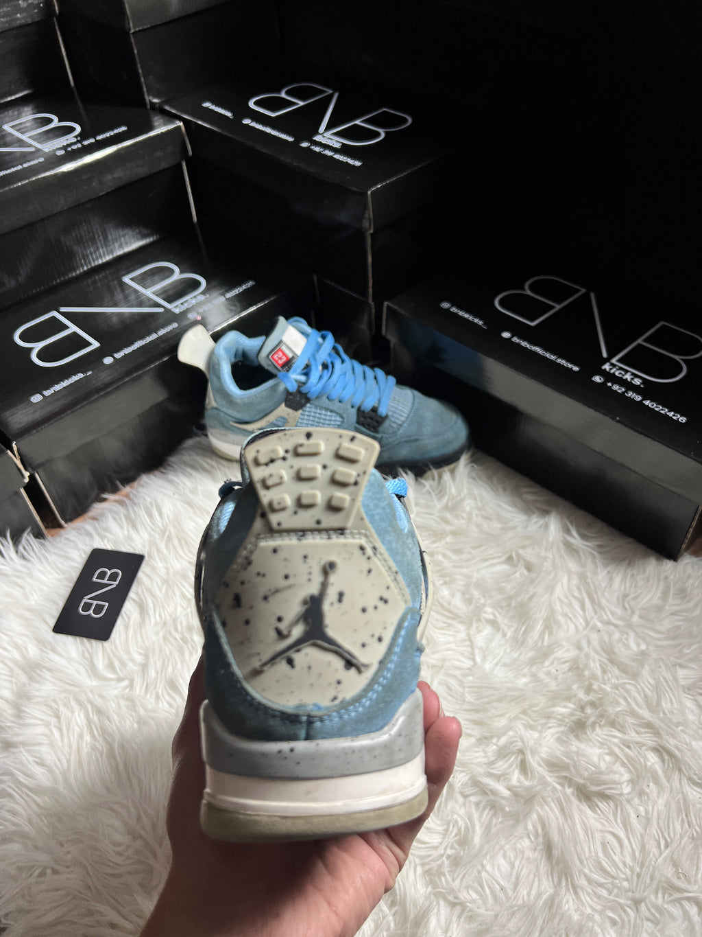 Nike Air Jordan 4 Retro "University Blue" | Size 40
