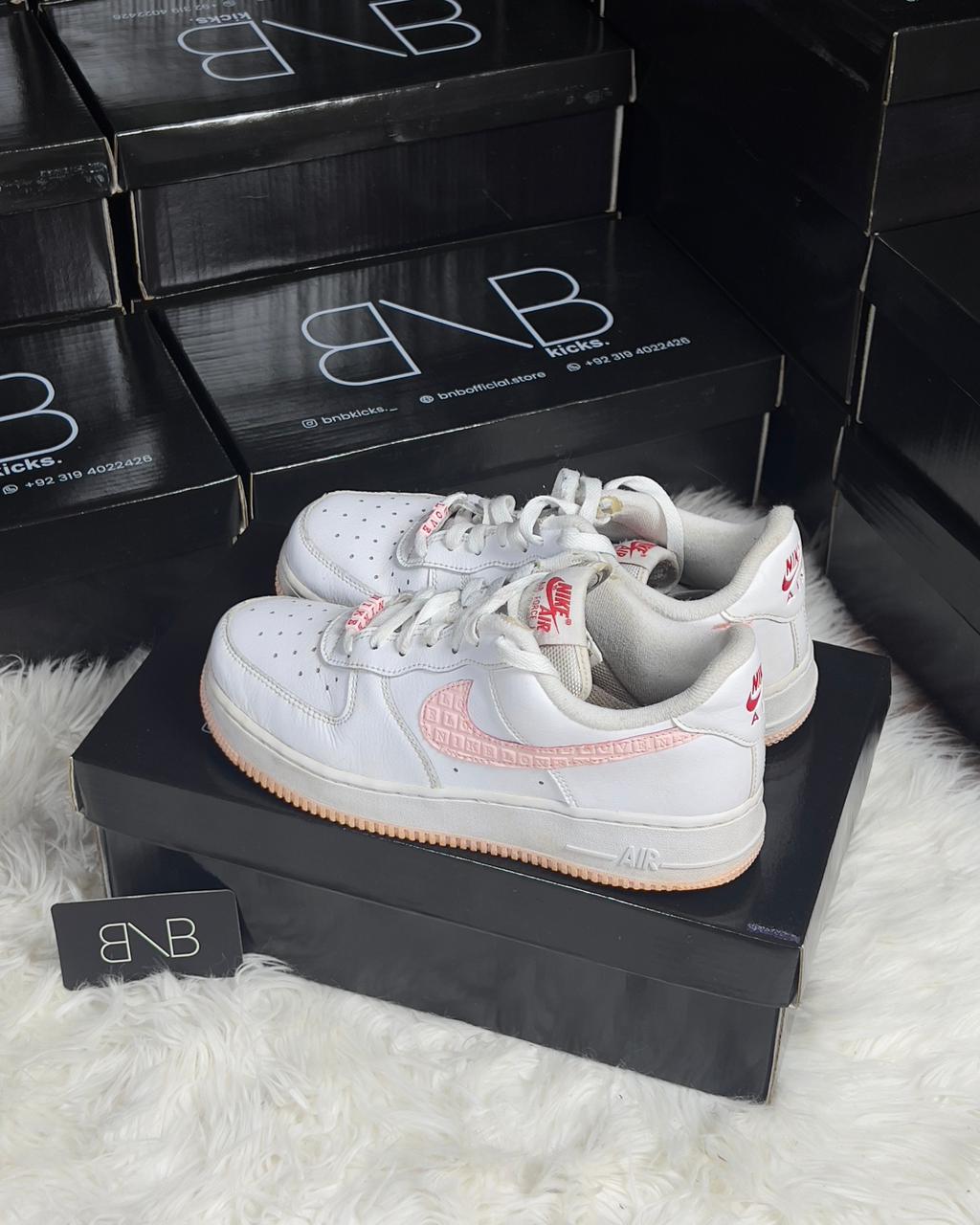 Nike Air Force 1 Low 'Valentine's Day 2022' | Size 40