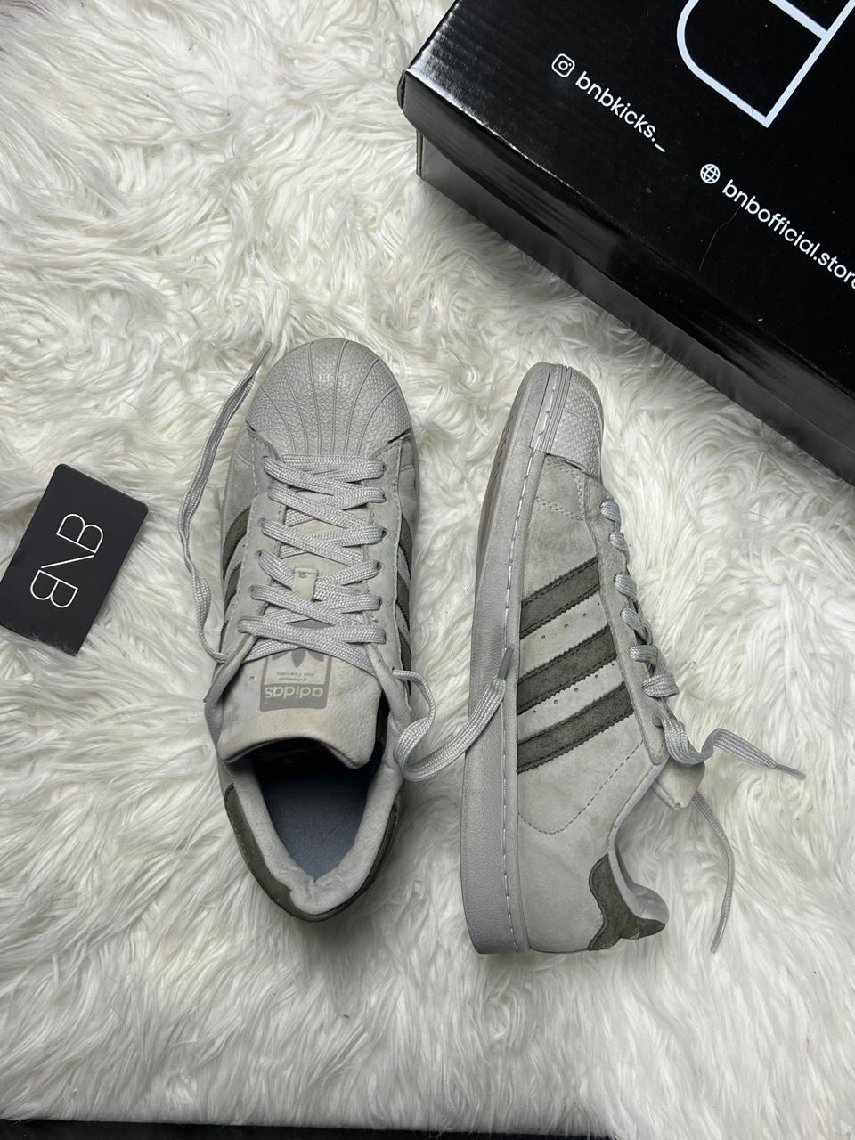 Adidas Superstar | Size 41/42