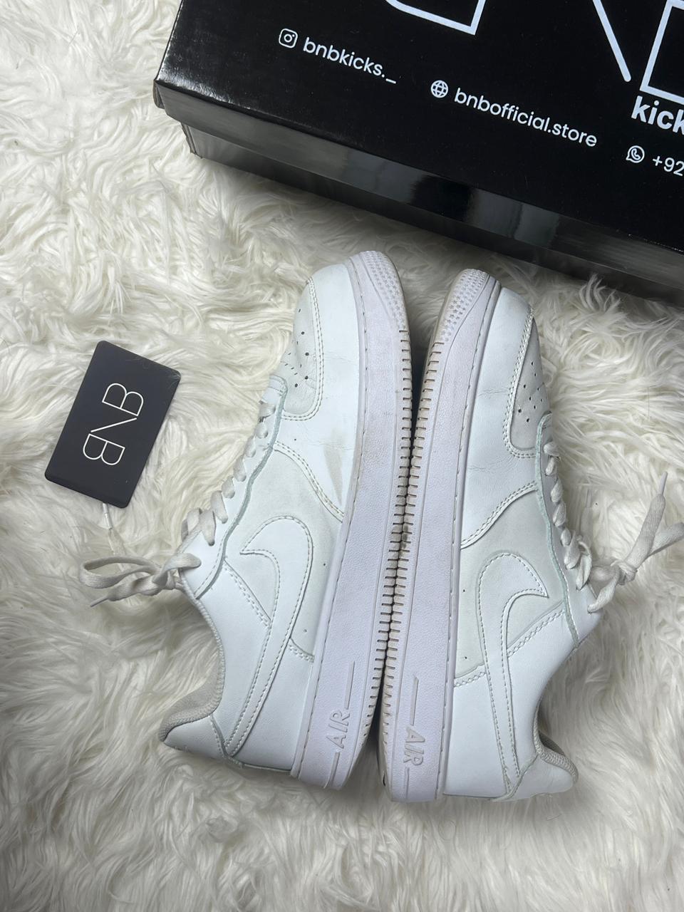 Nike Air Force 1 Triple White | Size 43/44