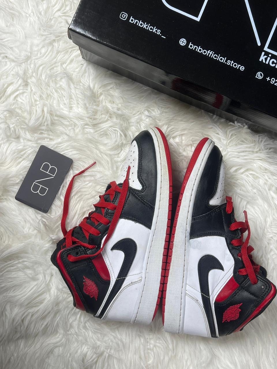 Nike Air Jordan 1 Mid 'Gym Red' | Size 39